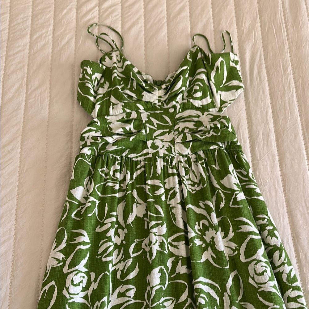 Zara Green and White Floral Maxi Dress - Picture 3 of 6